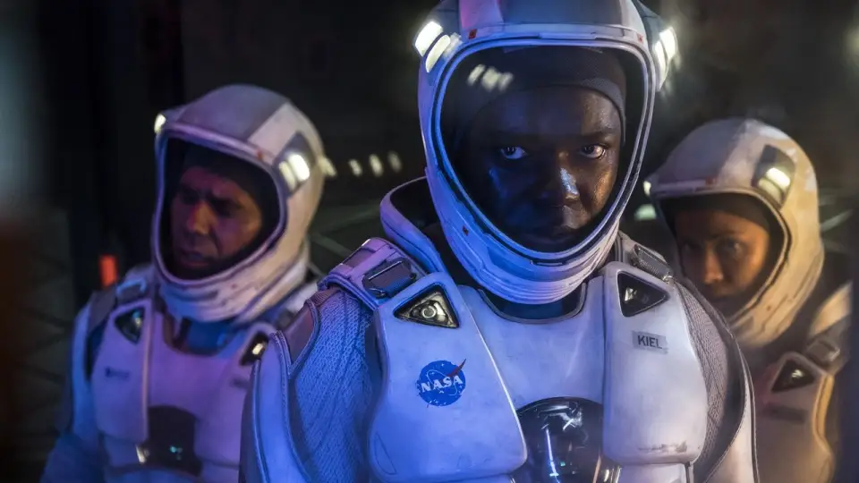 Смотреть онлайн Парадокс Кловерфилда (2018) в хорошем качестве