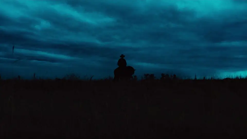 Смотреть онлайн Великолепная семёрка (2016) в хорошем качестве