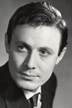 Юрий Соломин