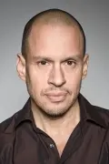 Джонатан Сегал